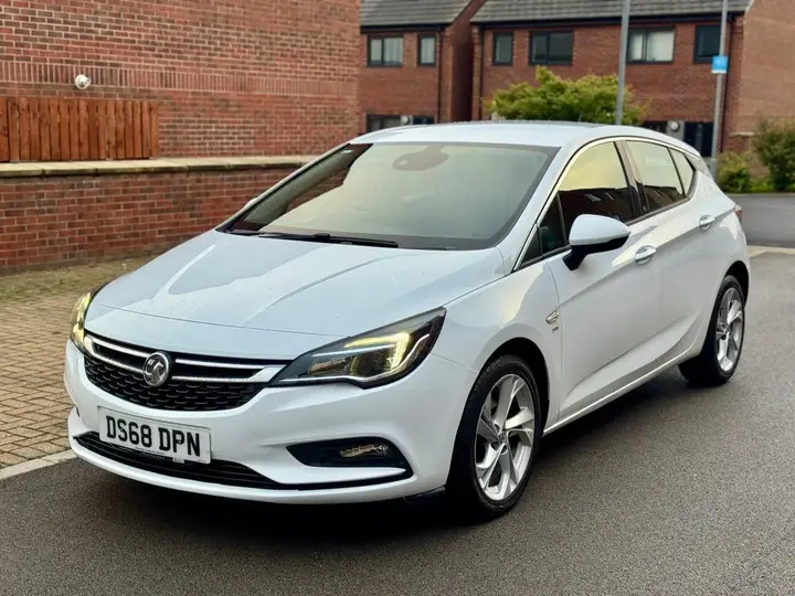 Vauxhall Astra 2018 photo 5