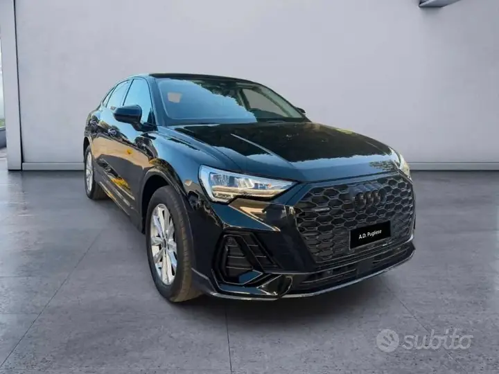 Audi Q3 2022 photo 3