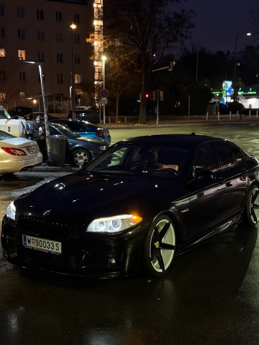 BMW 5 Series 2011 photo 3