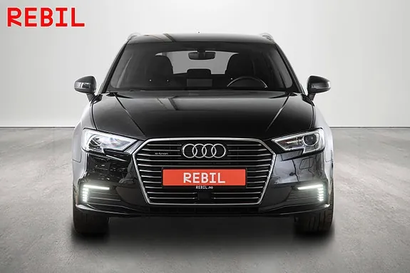 Audi A3 2018 photo 3