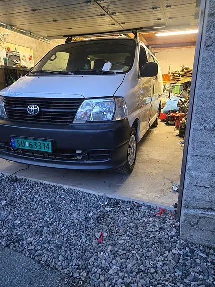 Toyota Hiace 2008 photo 2
