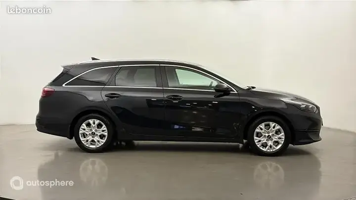 Kia Ceed 2023 photo 4