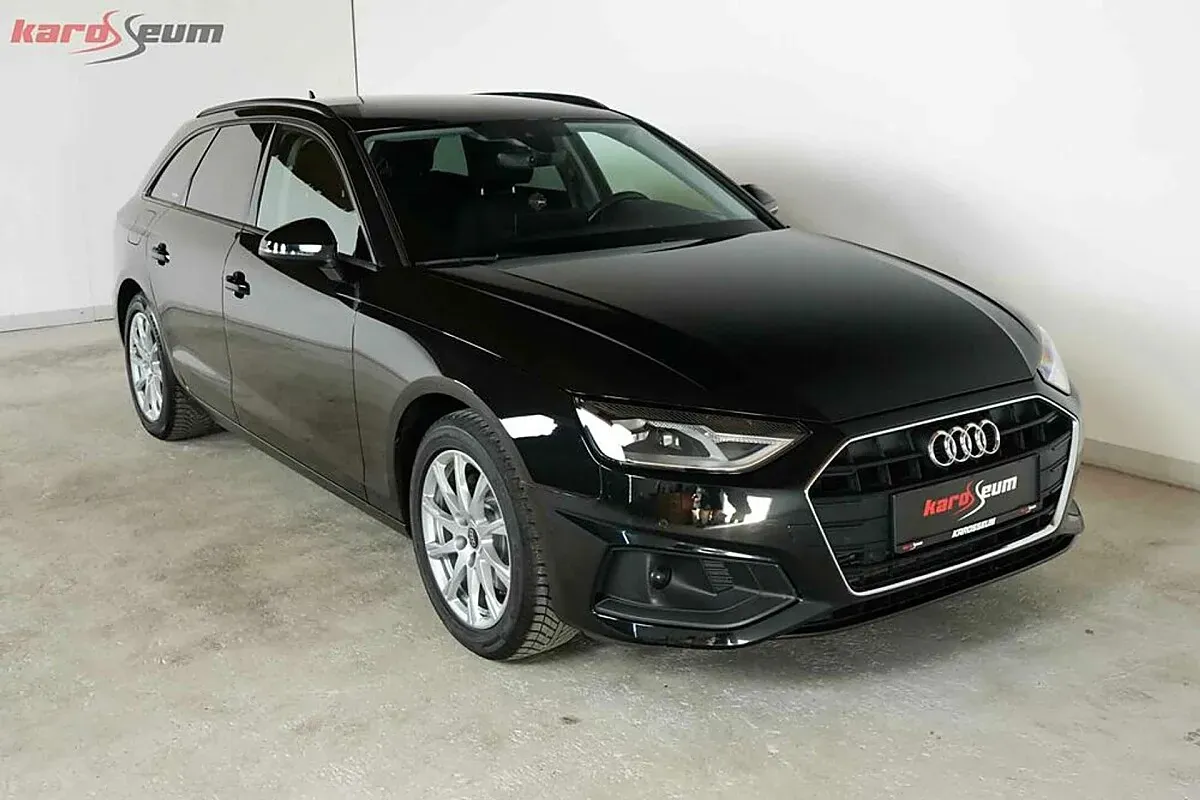 Audi A4 2022 photo 3