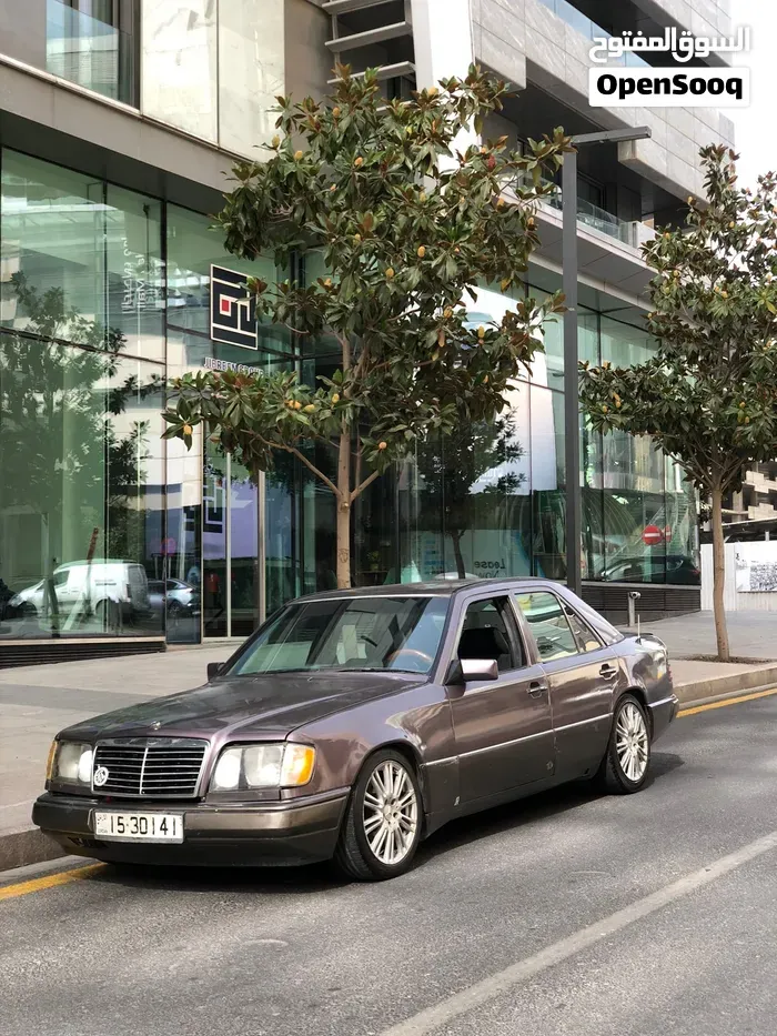 Mercedes-Benz E-Class 1995 photo 2