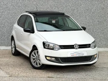 Volkswagen Polo 2011 photo 2
