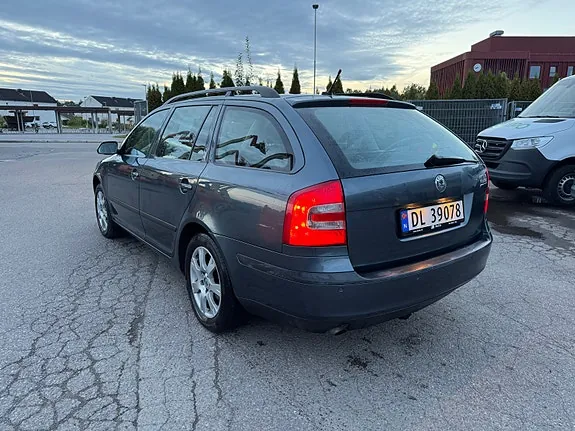 Skoda Octavia 2007 photo 5