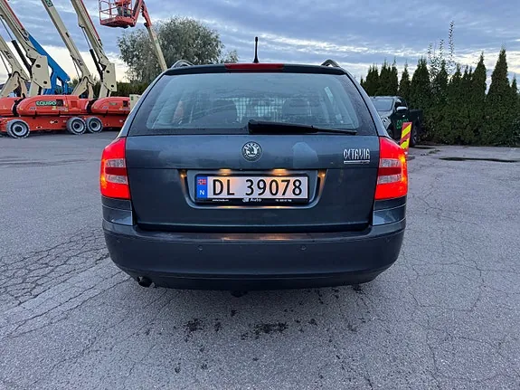 Skoda Octavia 2007 photo 4