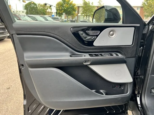 Lincoln Aviator 2027 photo 5
