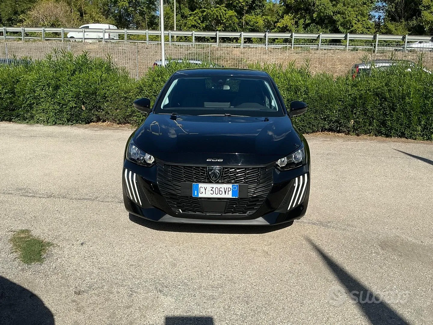 Peugeot 208 2025 photo 2