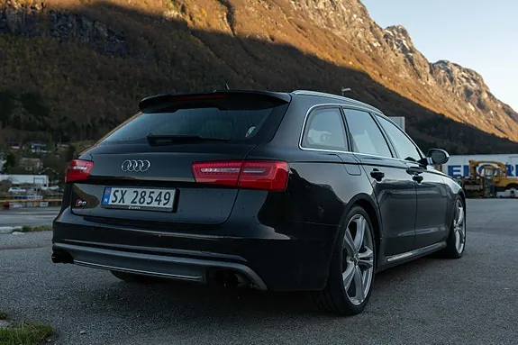 Audi S6 2013 photo 4