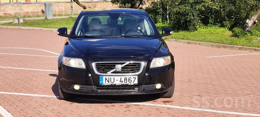 Volvo S40 2010 photo 3