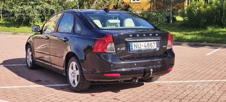Volvo S40 2010 photo 4