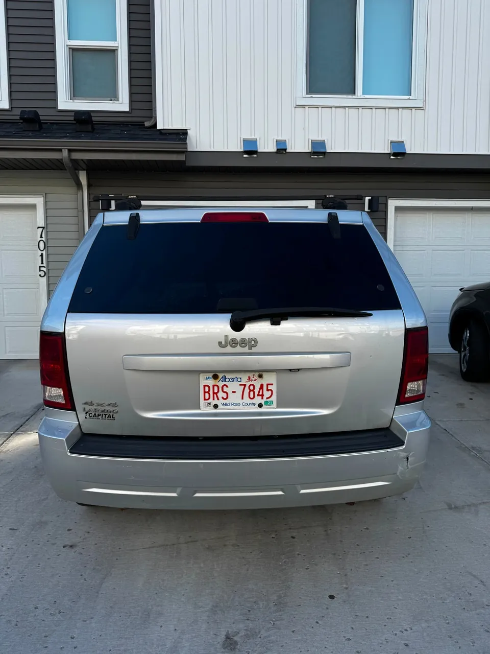 Jeep Grand Cherokee 2010 photo 4