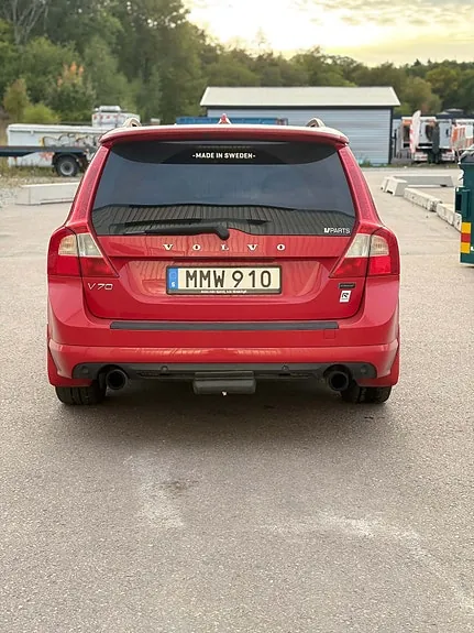 Volvo V70 2010 photo 2