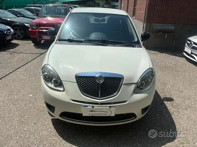 Lancia Ypsilon 2011 photo 3
