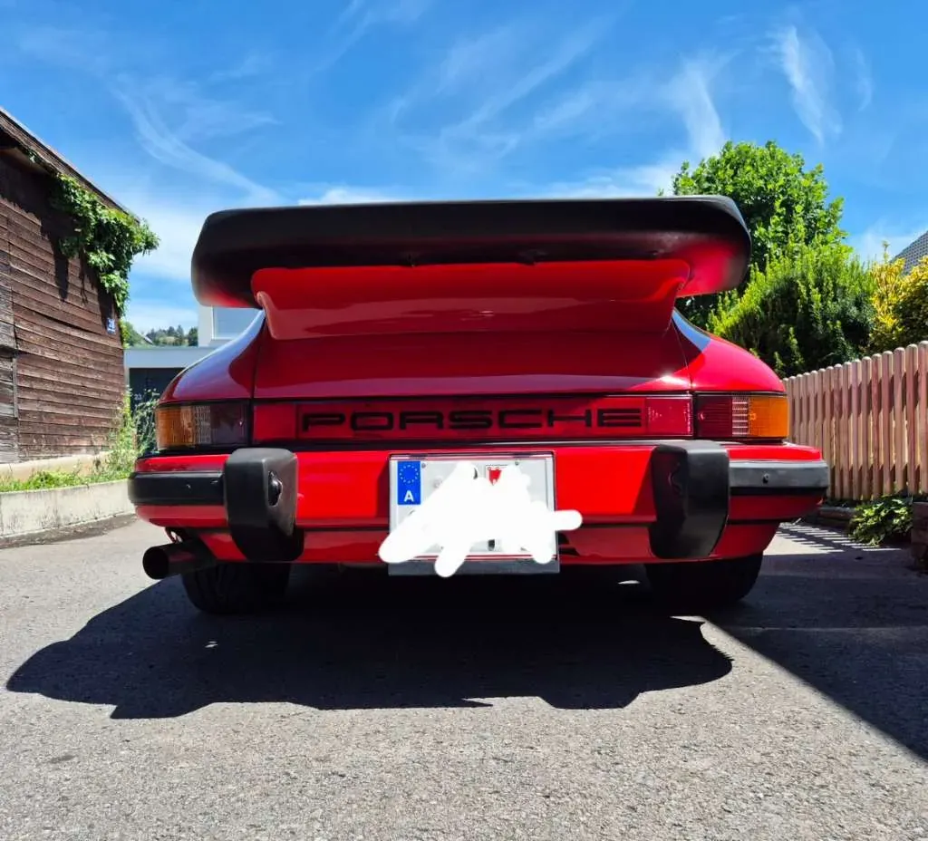 Porsche 911 1976 photo 3