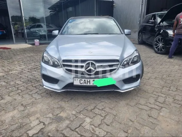 Mercedes-Benz E300 2014 photo 2