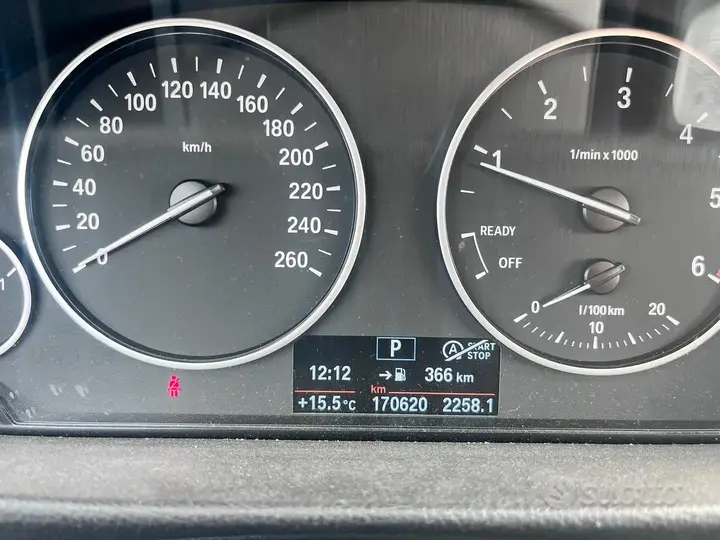 BMW 320 2017 photo 2