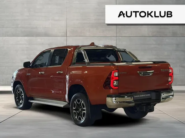 Toyota Hilux 2022 photo 2