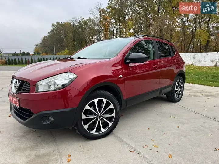 Nissan Qashqai 2013 photo 2