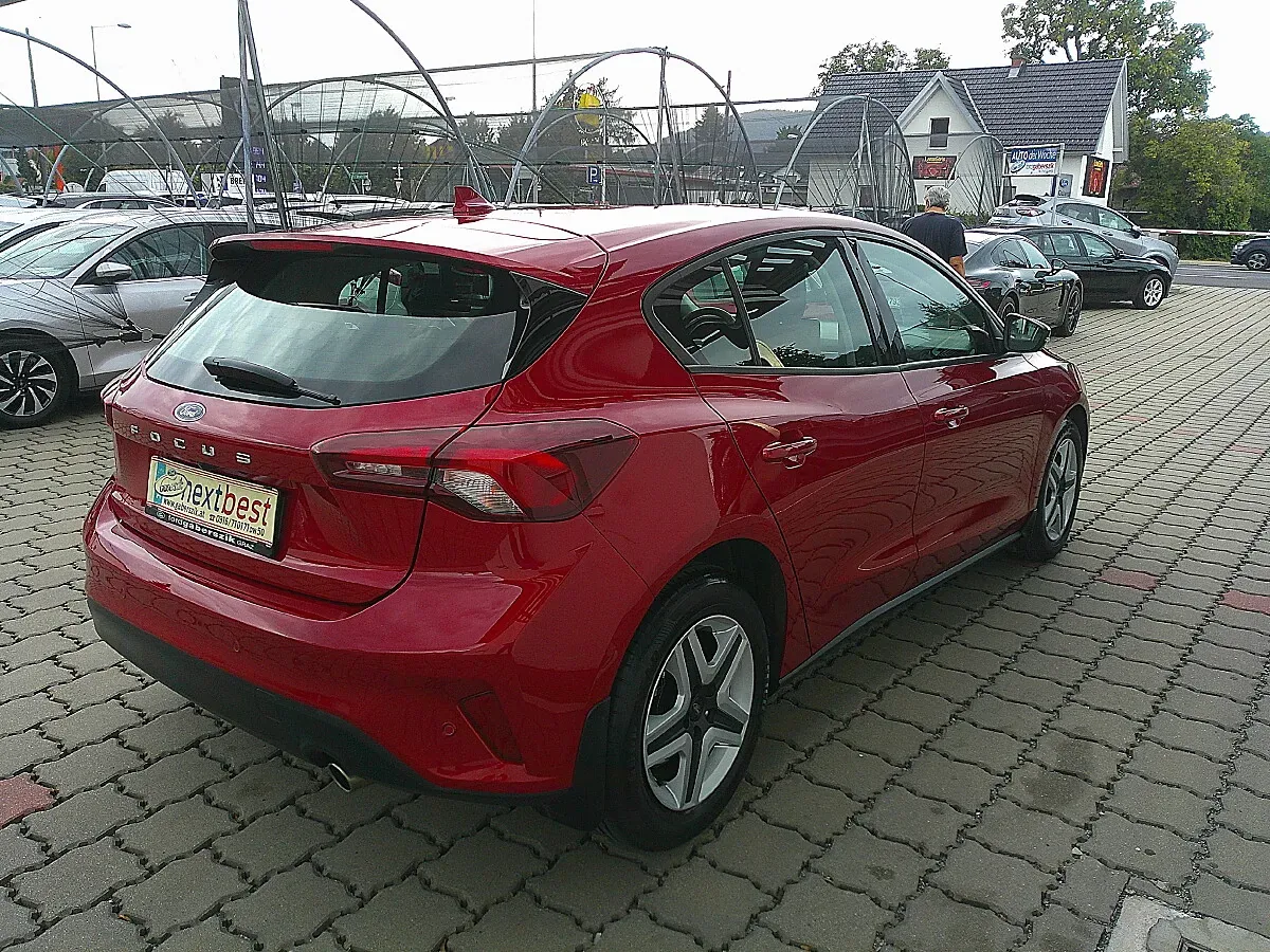 Ford Focus 2022 photo 3