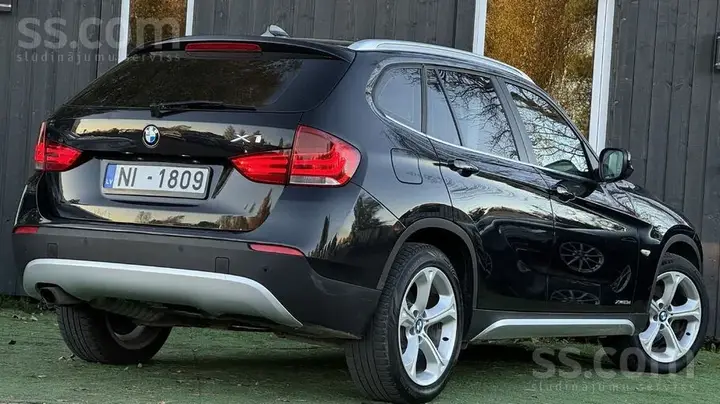 BMW X1 2012 photo 4
