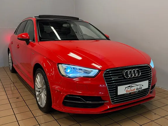 Audi A3 2015 photo 3