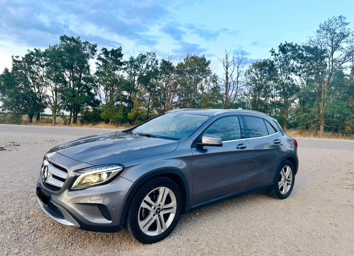 Mercedes-Benz Gla 2016 photo 2