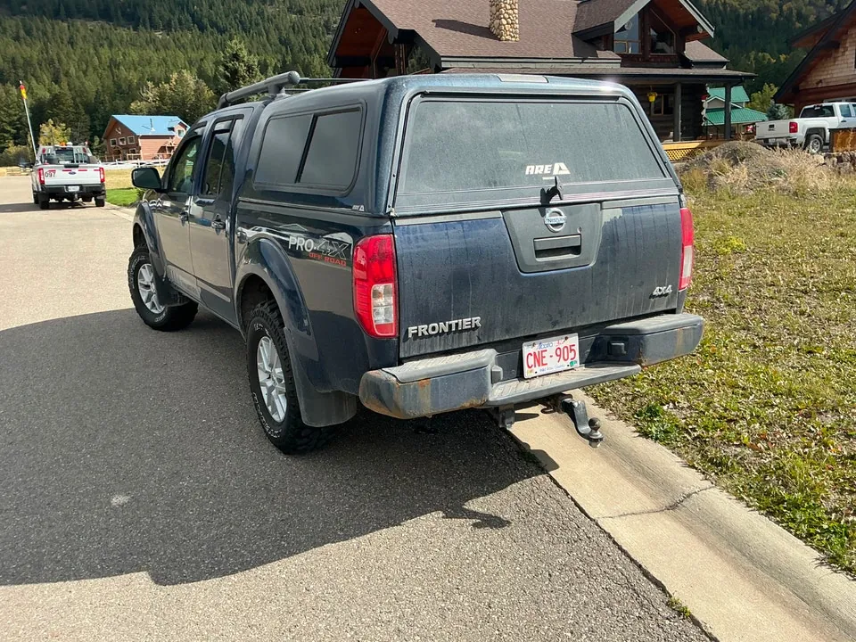Nissan Frontier 2010 photo 4