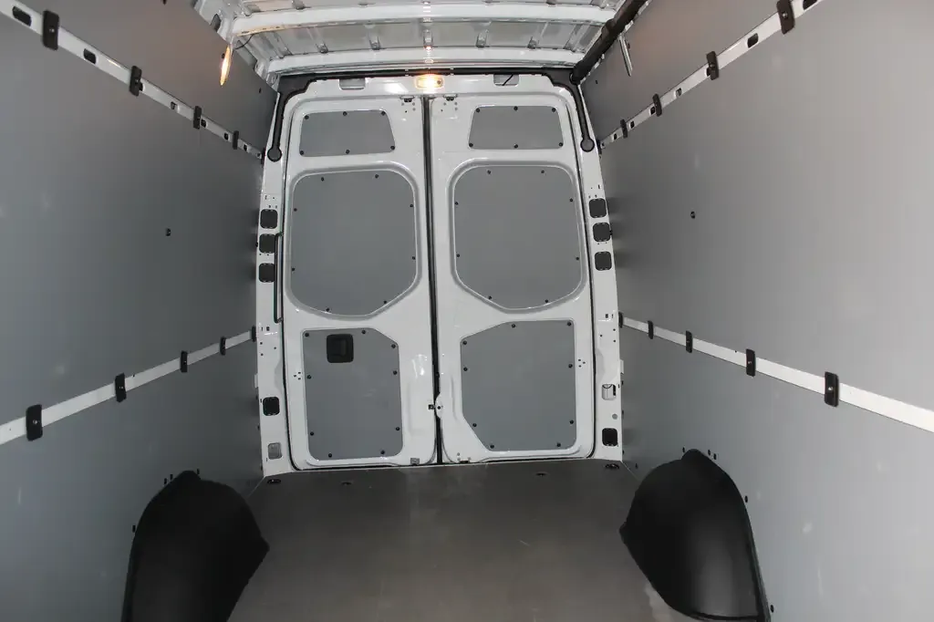 Mercedes-Benz Sprinter 2025 photo 3