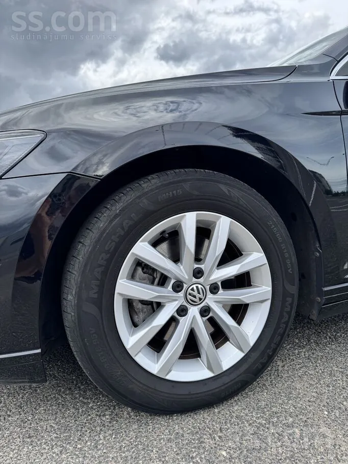 Volkswagen Passat 2020 photo 5