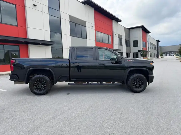 Chevrolet Silverado 3500 2021 photo 2