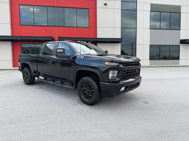 Chevrolet Silverado 3500 2021 photo 3