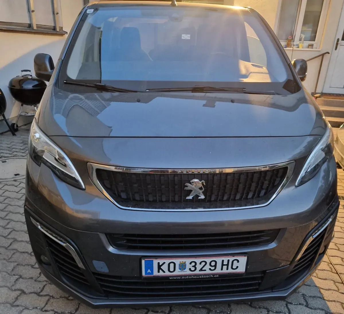 Peugeot Traveller 2018 photo 2