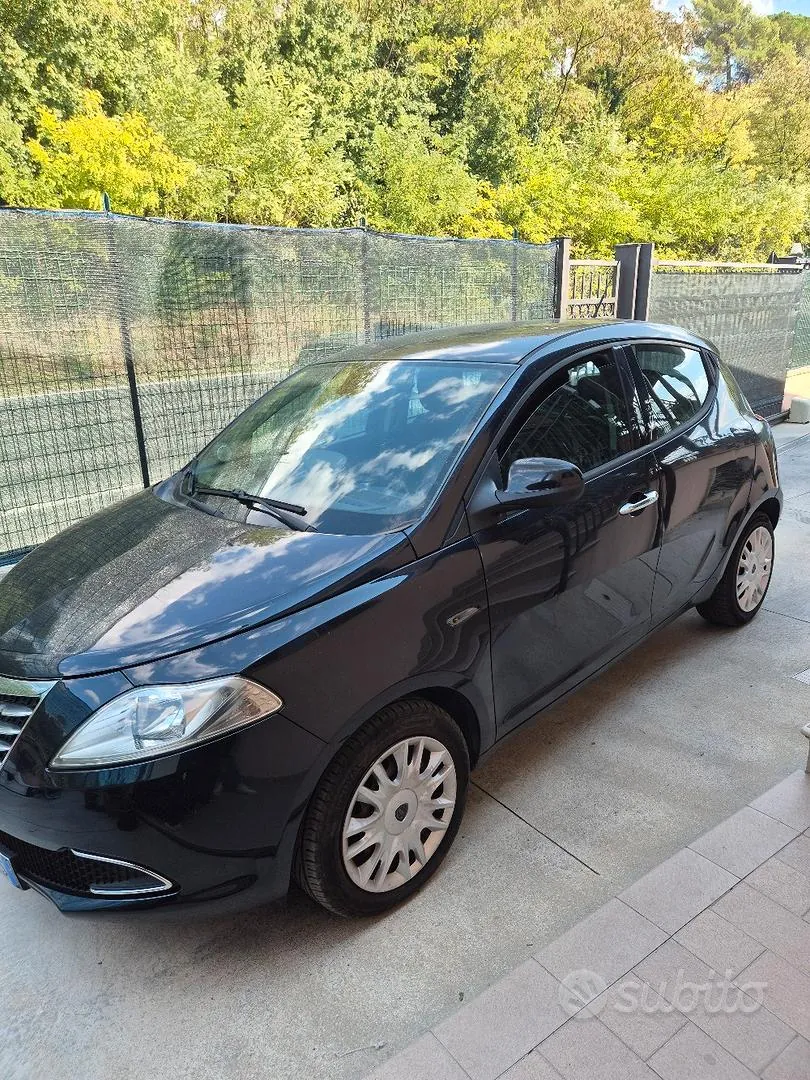 Lancia Ypsilon 2012 photo 3