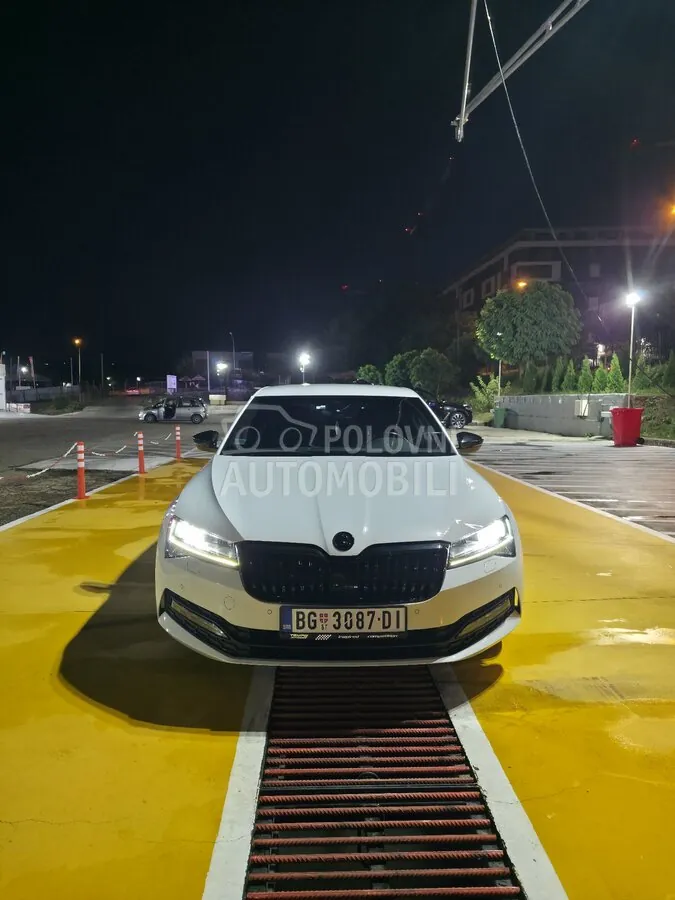 Skoda Superb 2022 photo 2