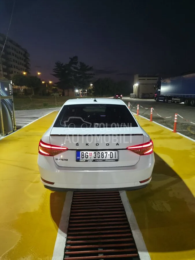 Skoda Superb 2022 photo 3