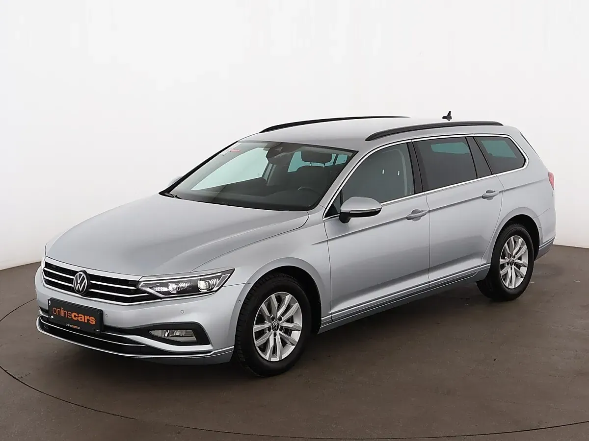 Volkswagen Passat 2023 photo 2