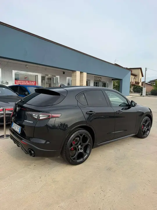Alfa Romeo Stelvio 2023 photo 3
