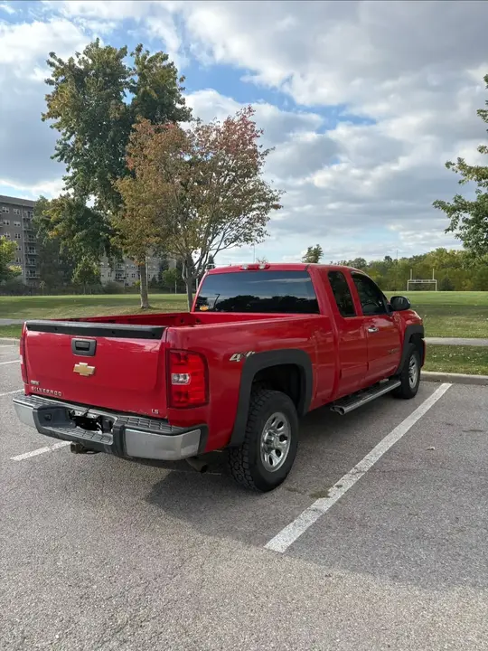 Chevrolet Silverado 2011 photo 4