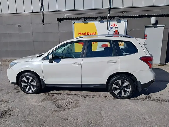 Subaru Forester 2015 photo 3