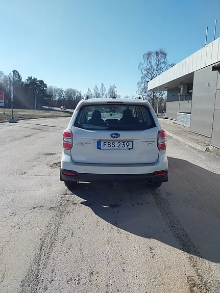 Subaru Forester 2015 photo 4