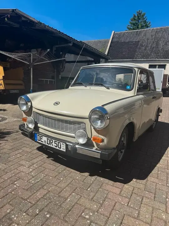 Trabant 601 Deluxe