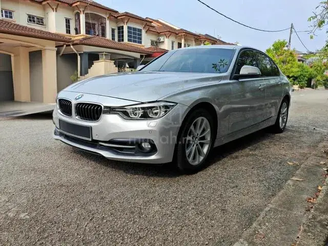 BMW 320I