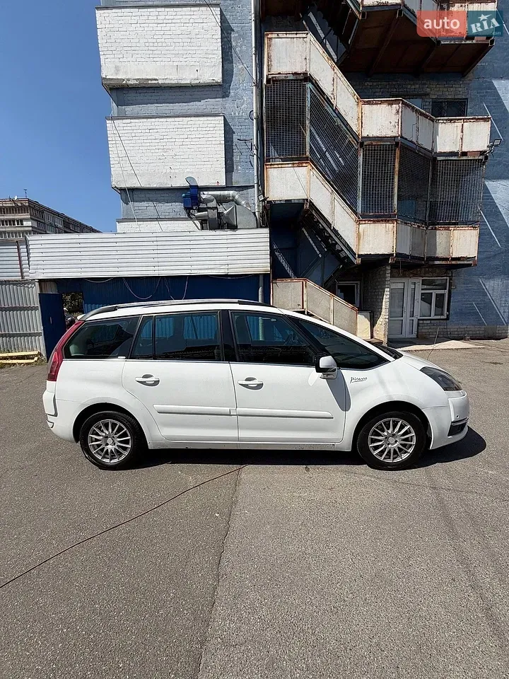 Citroen Grand C4 Picasso 2008 photo 5