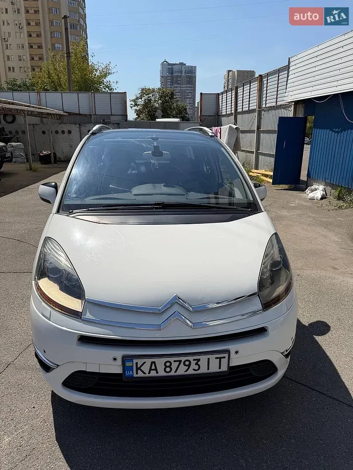 Citroen Grand C4 Picasso 2008 photo 2