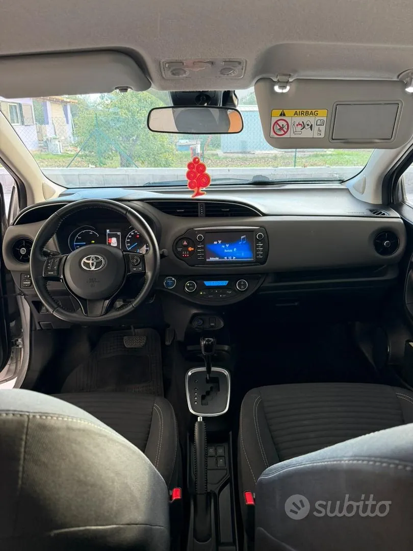 Toyota Yaris 2018 photo 4