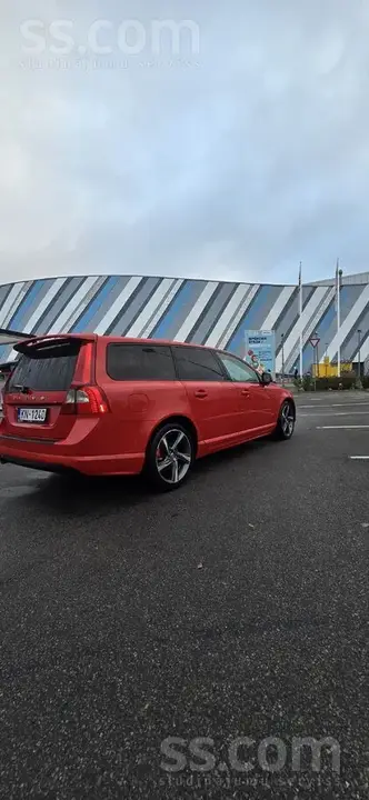 Volvo V70 2011 photo 5