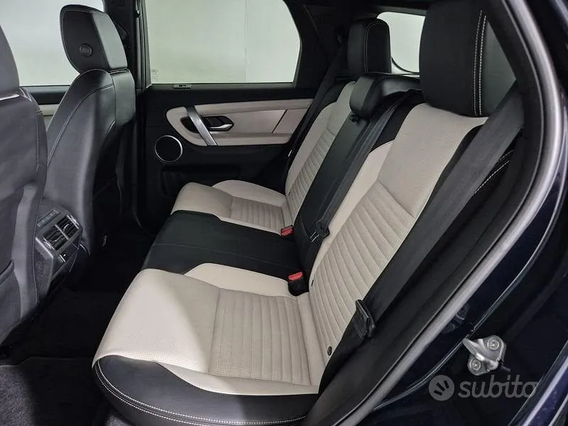 Land Rover Discovery Sport 2022 photo 5