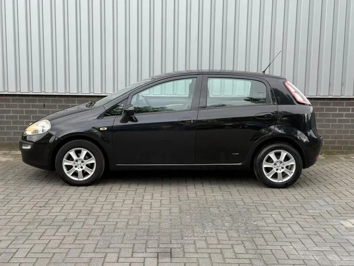 Fiat Punto Evo 2010 photo 3